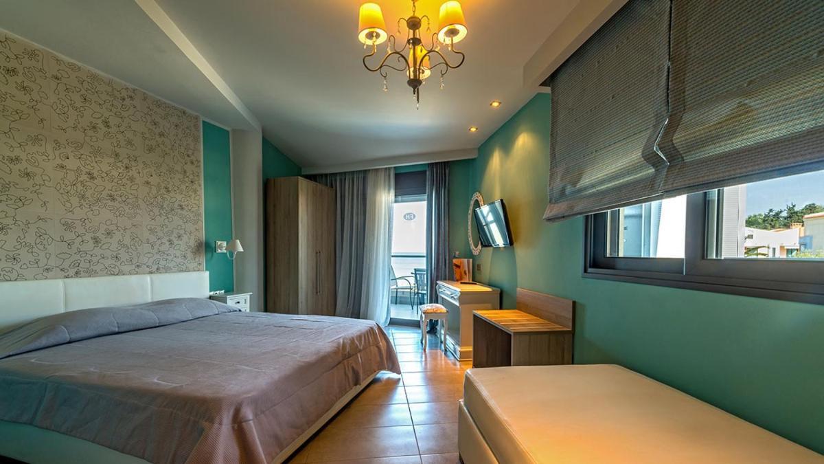 Tridente Mare Apart Hotel Пефкохори Екстериор снимка