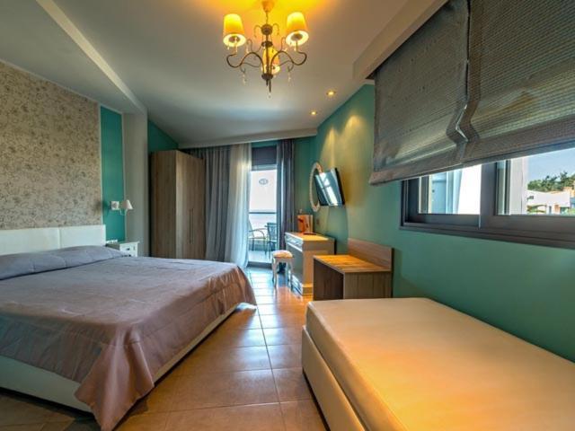 Tridente Mare Apart Hotel Пефкохори Екстериор снимка