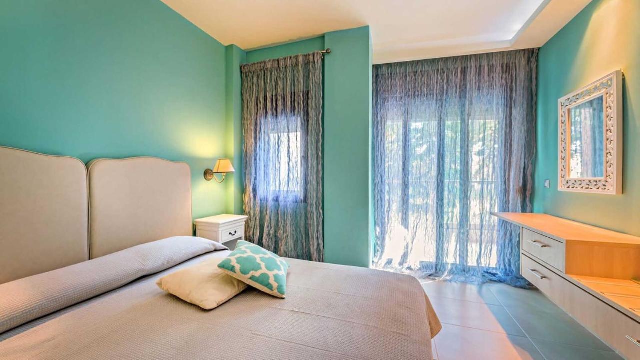 Tridente Mare Apart Hotel Пефкохори Екстериор снимка