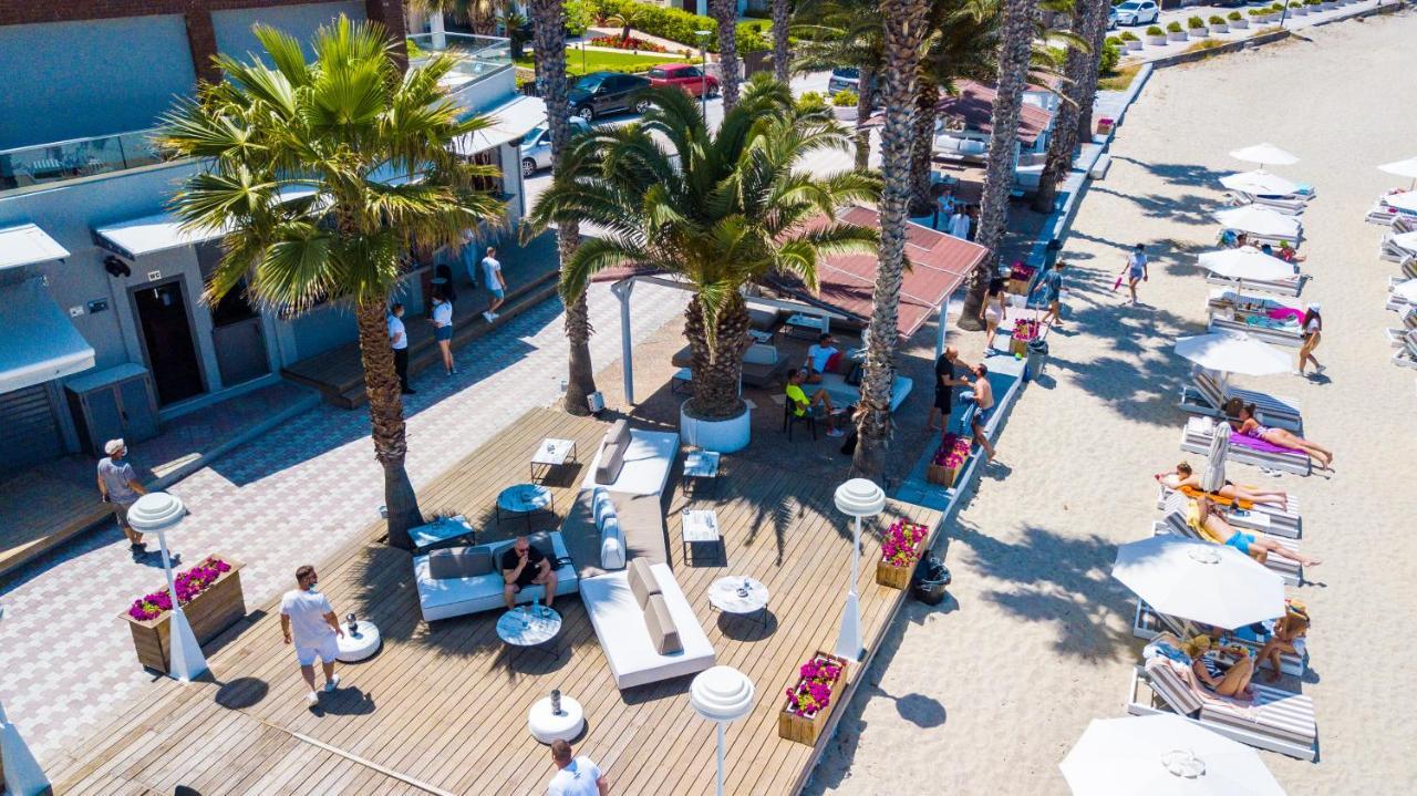 Tridente Mare Apart Hotel Пефкохори Екстериор снимка