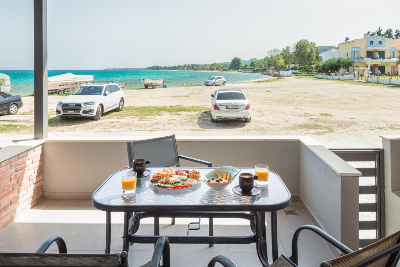 Tridente Mare Apart Hotel Пефкохори Екстериор снимка